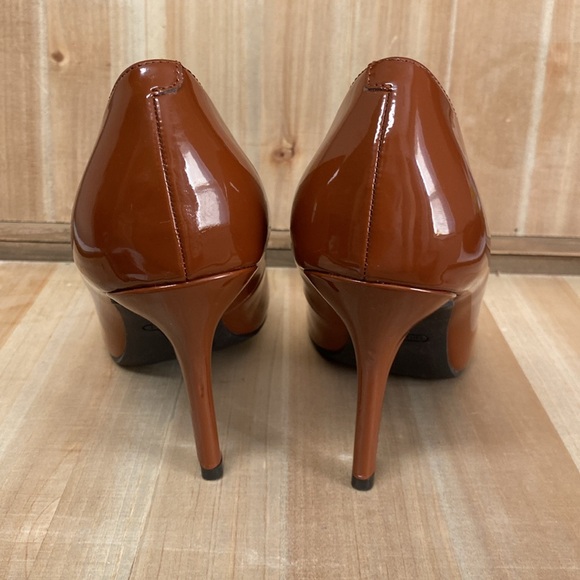 Nine West Rust Brown Heels - Picture 4 of 7
